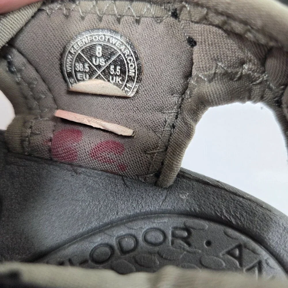 Keen kids outdoor